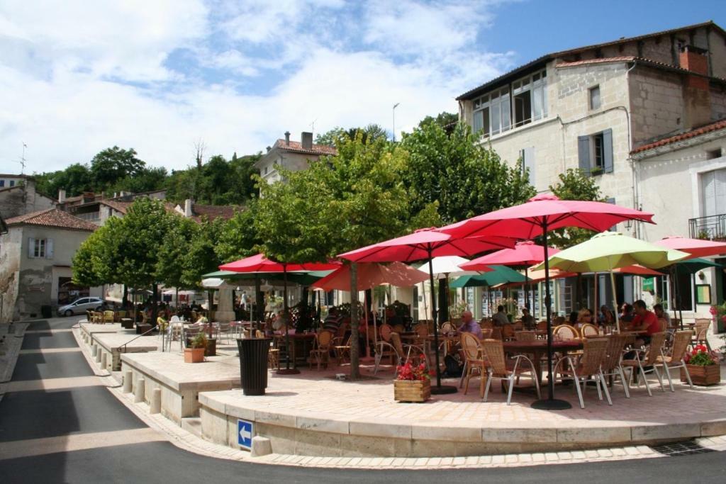 B&B Le Savoir Vivre Bonnes  Esterno foto
